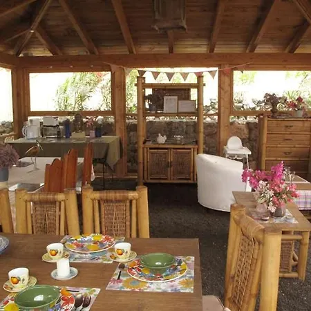 Sleeps 2 Pool Wifi Appartamento *