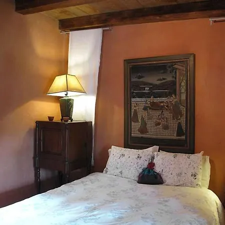 Sleeps 2 Pool Wifi Appartamento